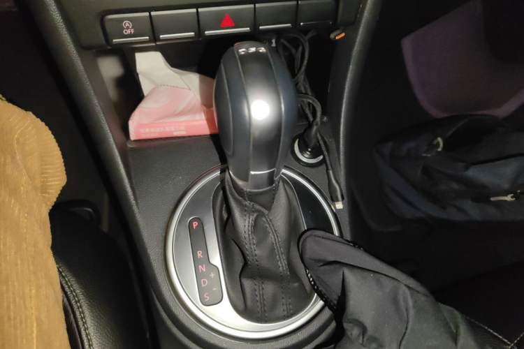 Used Volkswagen Beetle 2015 180TSI model Gear Lever