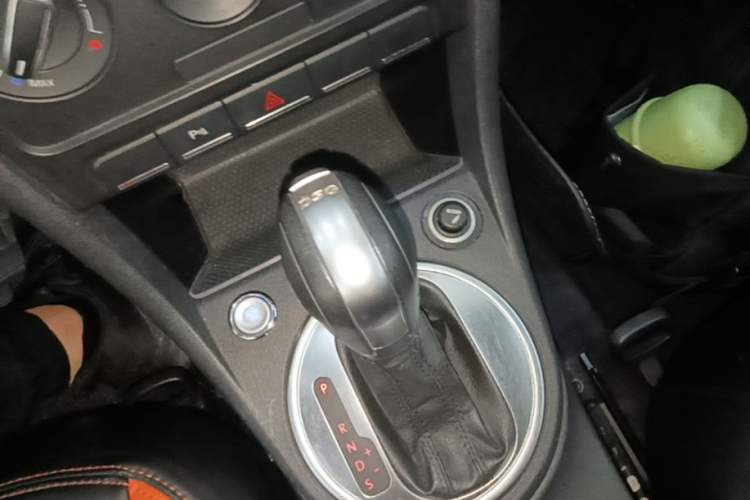 Used Volkswagen Beetle 2015 280TSI Gear Lever