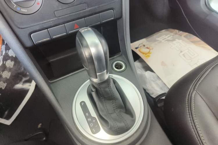 Used Volkswagen Beetle 2015 180TSI model Gear Lever