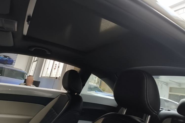 Used Volkswagen Beetle 2015 180TSI model Headliner