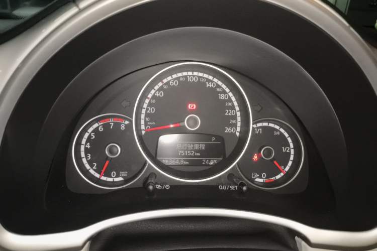 Used Volkswagen Beetle 2015 280TSI Instrument Cluster
