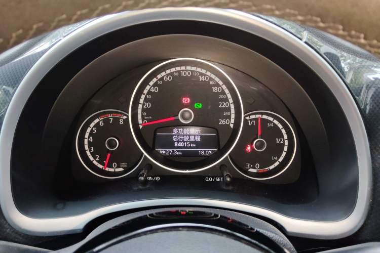 Used Volkswagen Beetle 2015 380TSI Instrument Cluster