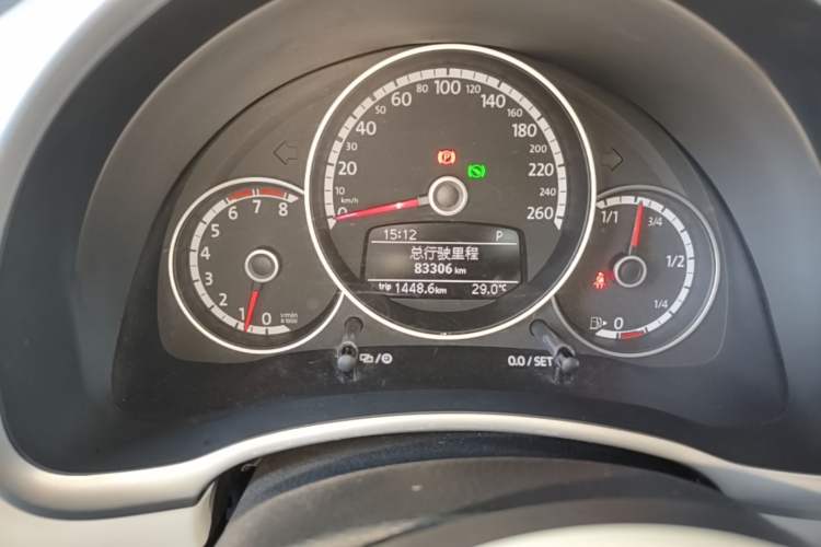 Used Volkswagen Beetle 2015 180TSI model Instrument Cluster