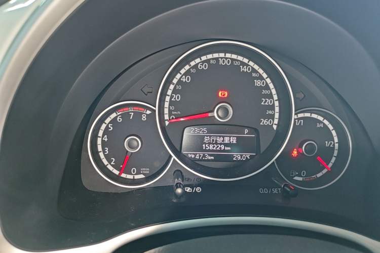 Used Volkswagen Beetle 2015 180TSI model Instrument Cluster