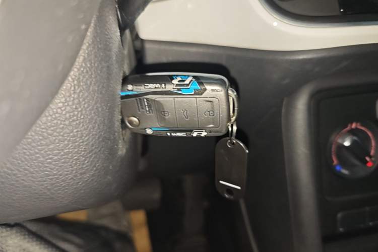Used Volkswagen Beetle 2015 180TSI model Interior 1