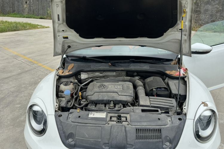 Used Volkswagen Beetle 2015 380TSI Interior 10