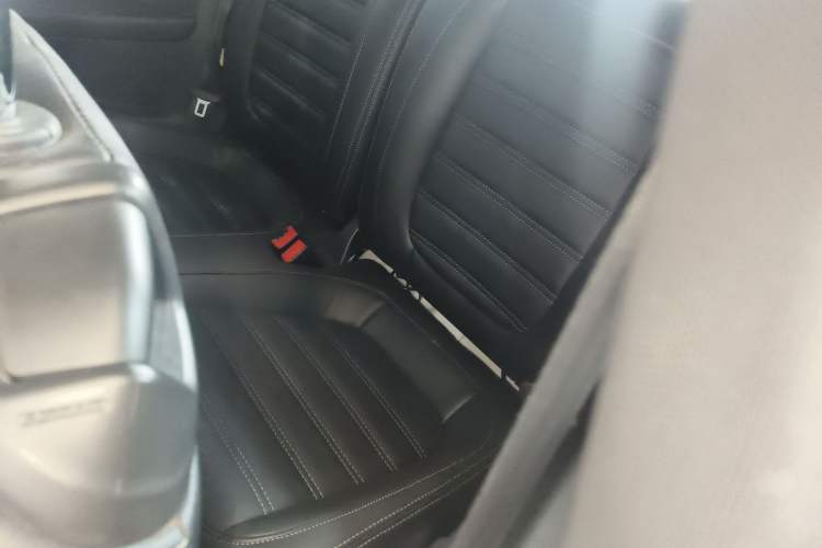 Used Volkswagen Beetle 2015 180TSI model Interior 4