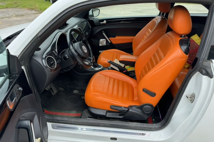 Used Volkswagen Beetle 2015 380TSI Interior 6