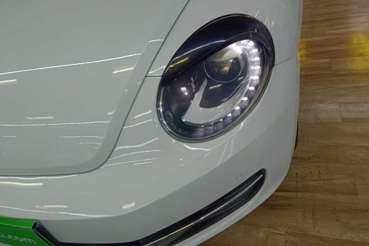 Used Volkswagen Beetle 2015 280TSI Left Front Headlight