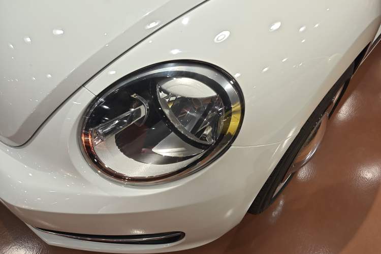 Used Volkswagen Beetle 2015 280TSI Left Front Headlight