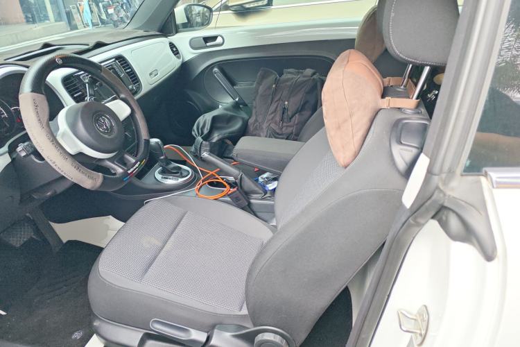 Used Volkswagen Beetle 2015 180TSI model Left Front Seat