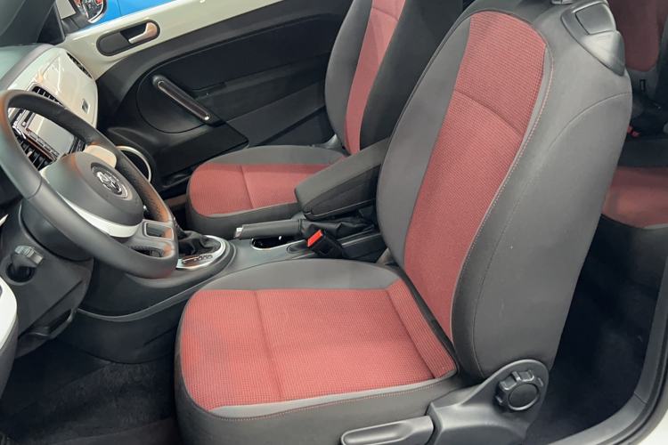 Used Volkswagen Beetle 2015 180TSI model Left Front Seat