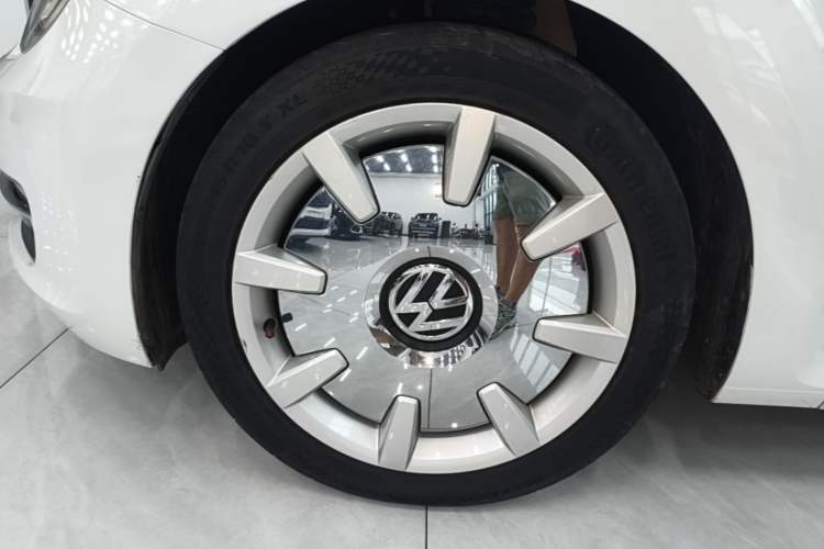 Used Volkswagen Beetle 2015 280TSI Left Front Wheel Hub