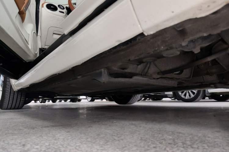 Used Volkswagen Beetle 2015 180TSI model Left Side Sill