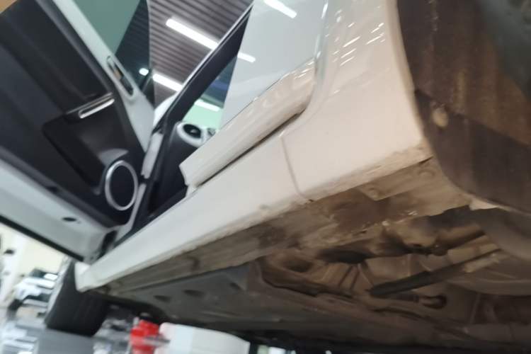 Used Volkswagen Beetle 2015 280TSI Left Side Sill