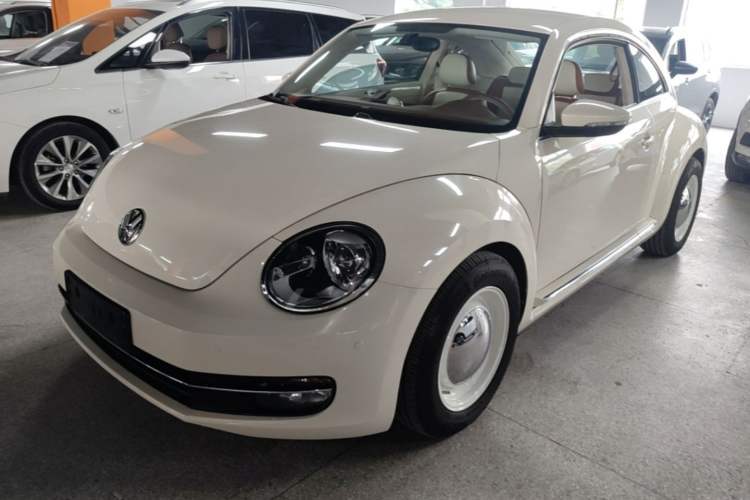 Used Volkswagen Beetle 2015 180TSI model Guazi used car, China used car export, Used car for sale, Used cars, Cheapest cars for sale