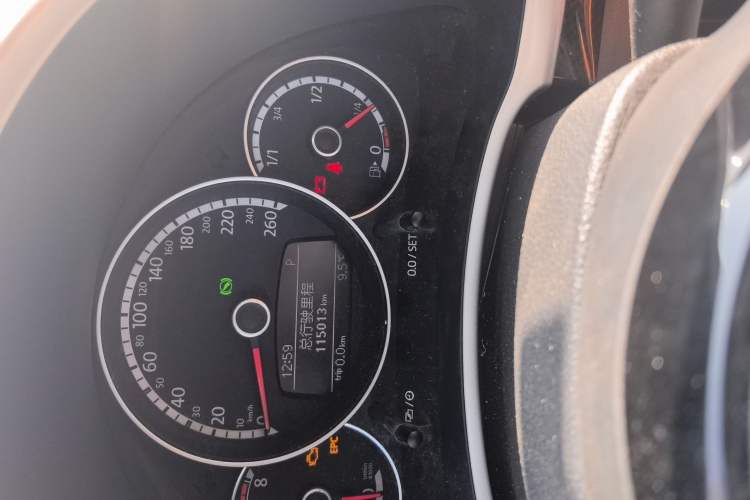 Used Volkswagen Beetle 2015 380TSI Odometer Close Up
