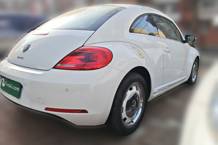 Used Volkswagen Beetle 2015 180TSI model Rear Right 45 Deg