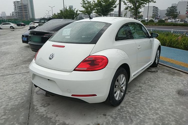 Used Volkswagen Beetle 2015 180TSI model Rear Right 45 Deg