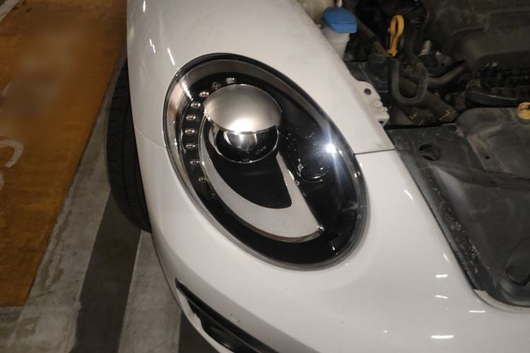 Used Volkswagen Beetle 2015 380TSI Right Front Headlight