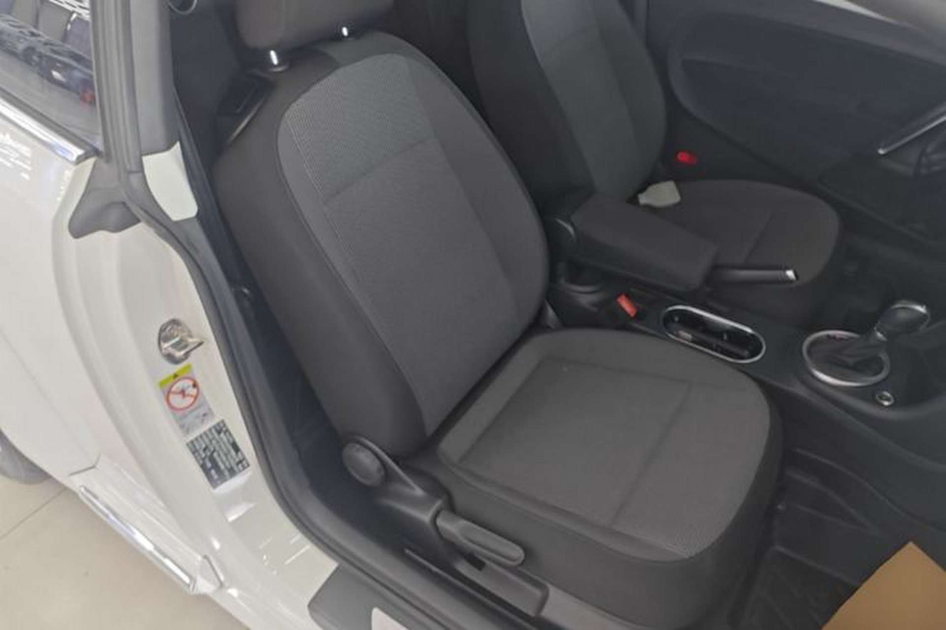 Used Volkswagen Beetle 2015 180TSI model Right Front Seat