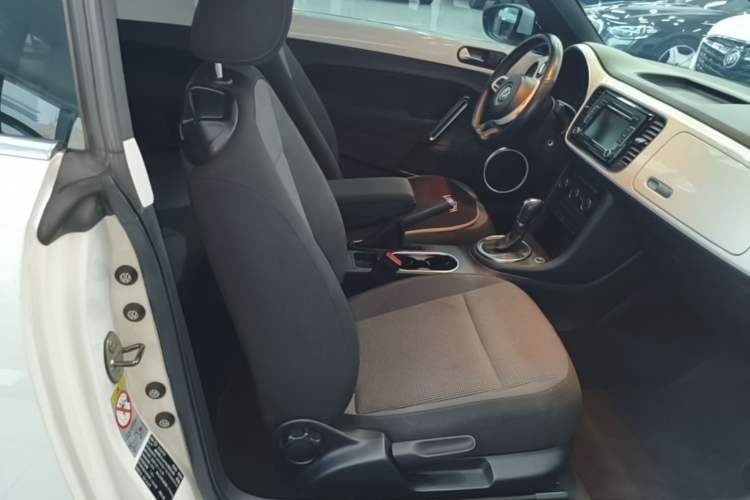 Used Volkswagen Beetle 2015 280TSI Right Front Seat