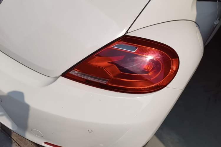 Used Volkswagen Beetle 2015 180TSI model Right Rear Taillight