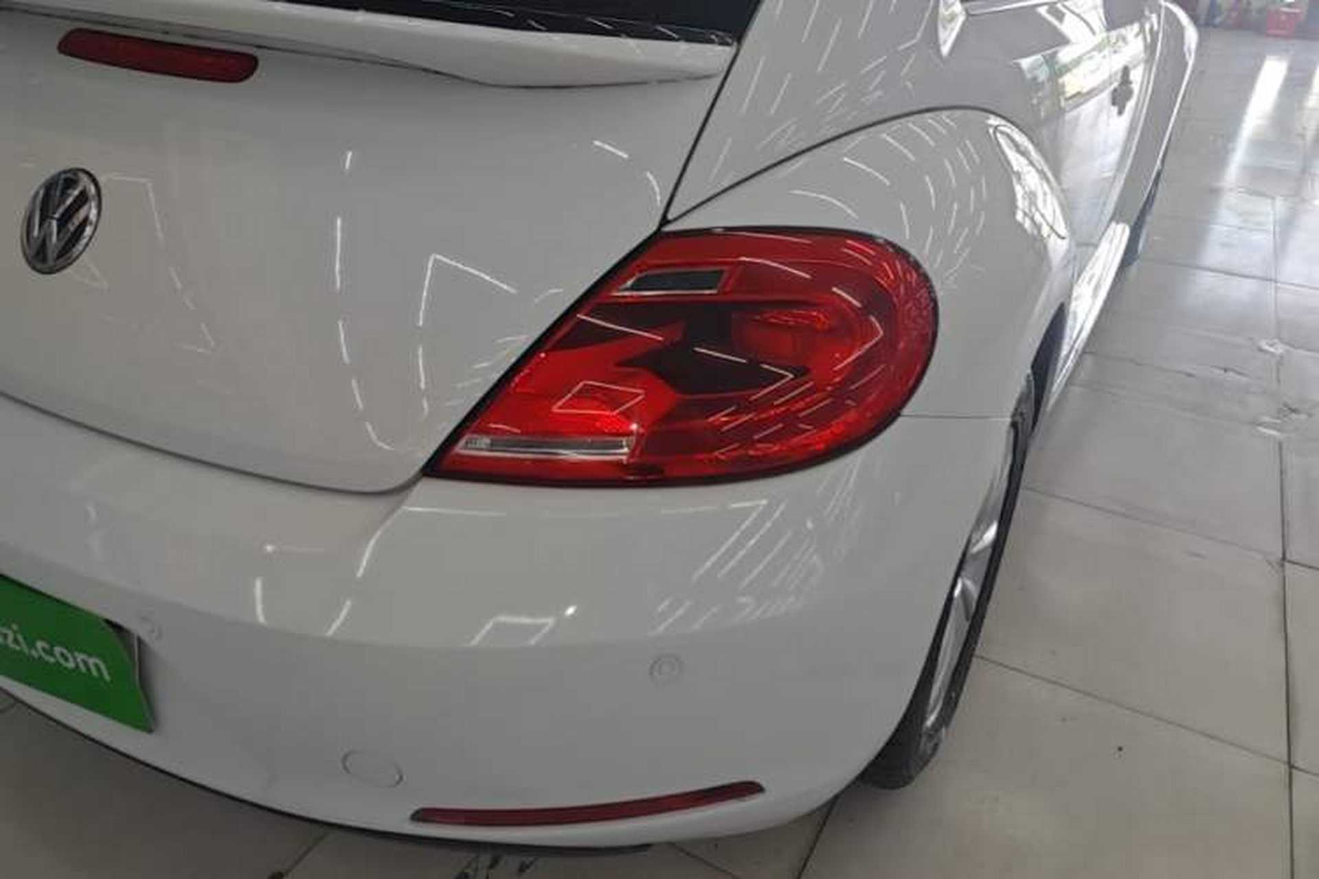 Used Volkswagen Beetle 2015 180TSI model Right Rear Taillight