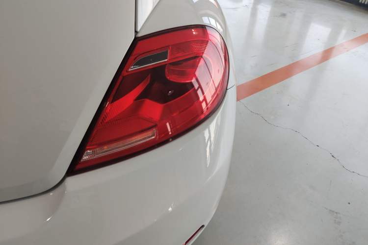 Used Volkswagen Beetle 2015 180TSI model Right Rear Taillight