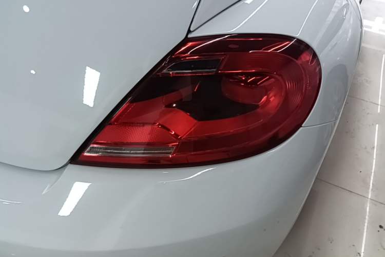 Used Volkswagen Beetle 2015 180TSI model Right Rear Taillight