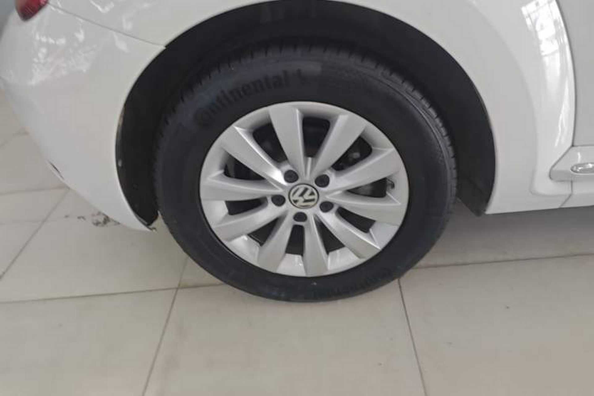Used Volkswagen Beetle 2015 180TSI model Right Rear Wheel Hub