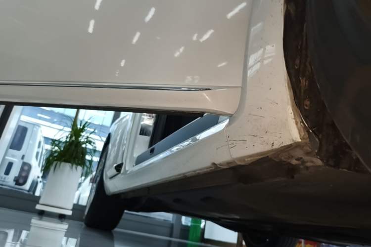 Used Volkswagen Beetle 2015 280TSI Right Side Sill