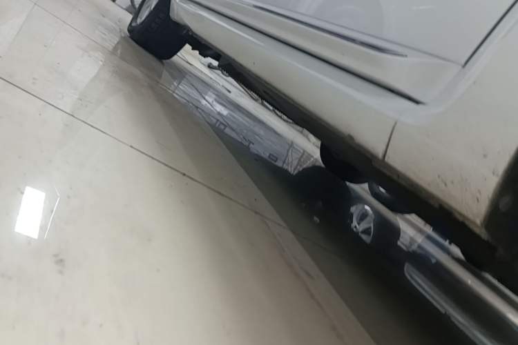 Used Volkswagen Beetle 2015 180TSI model Right Side Sill