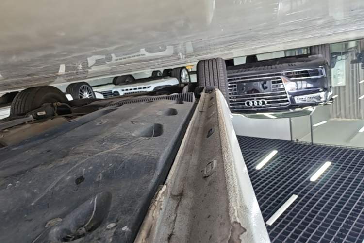 Used Volkswagen Beetle 2015 180TSI model Right Side Sill