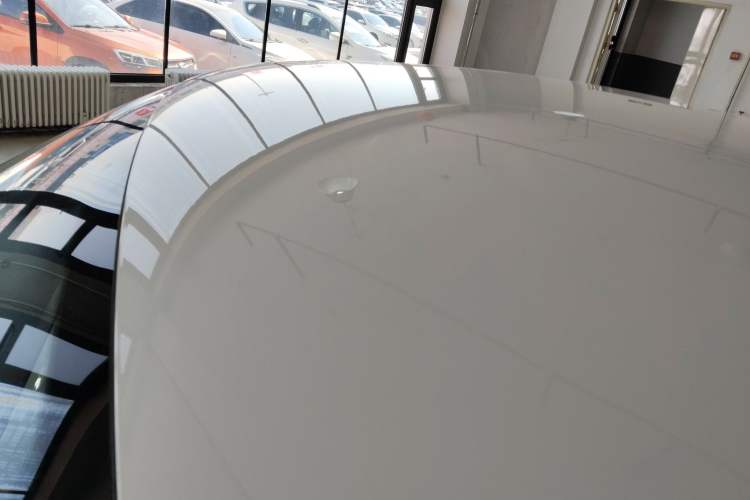 Used Volkswagen Beetle 2015 180TSI model Roof