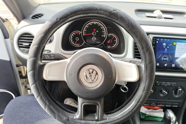 Used Volkswagen Beetle 2015 180TSI model Steering Wheel