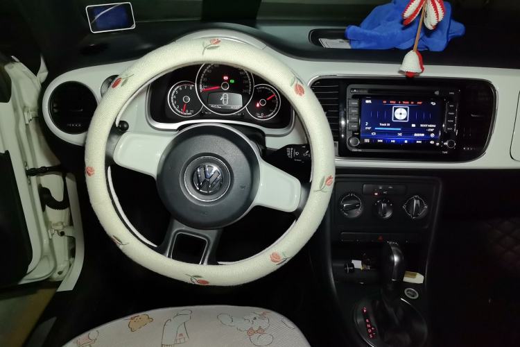 Used Volkswagen Beetle 2015 180TSI model Steering Wheel
