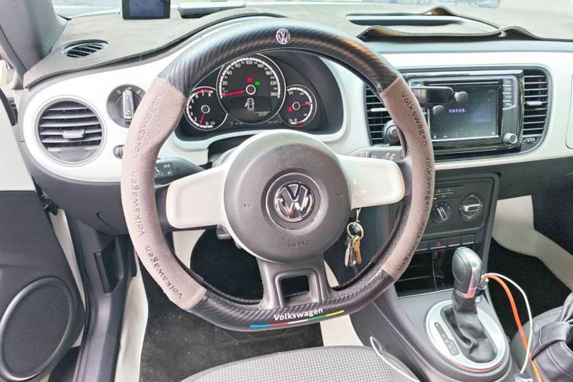 Used Volkswagen Beetle 2015 180TSI model Steering Wheel