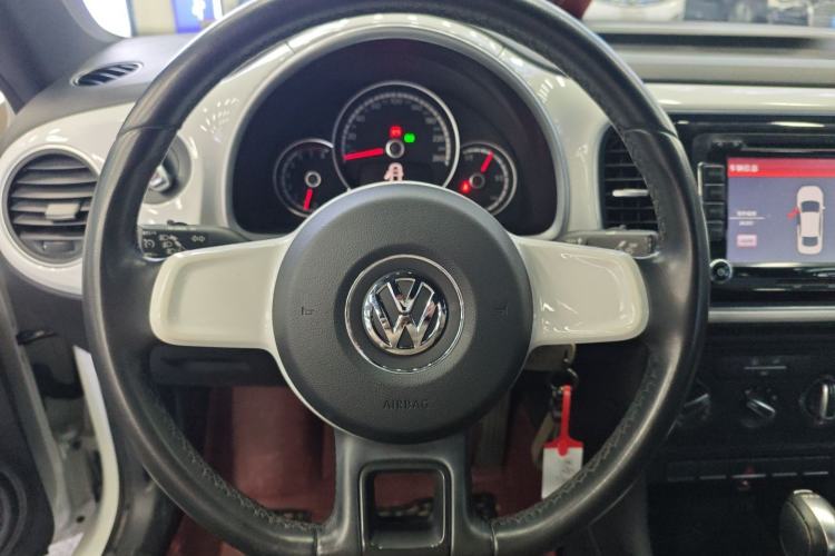 Used Volkswagen Beetle 2015 180TSI model Steering Wheel