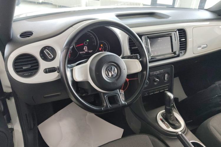 Used Volkswagen Beetle 2015 180TSI model Steering Wheel