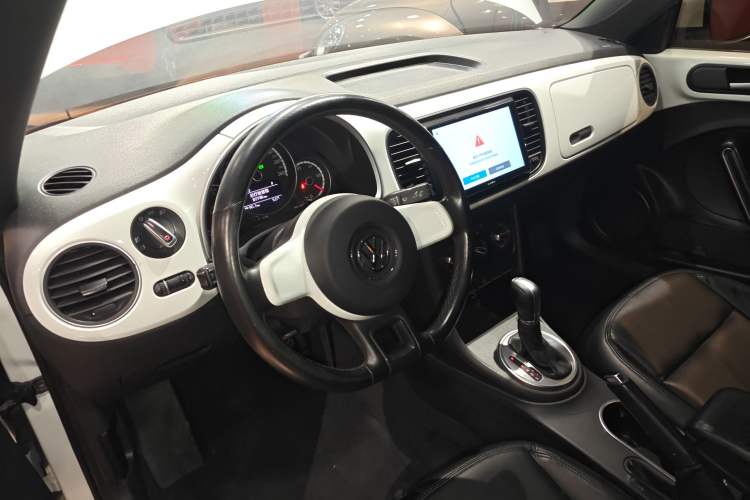 Used Volkswagen Beetle 2015 280TSI Steering Wheel