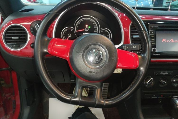 Used Volkswagen Beetle 2015 180TSI model Steering Wheel