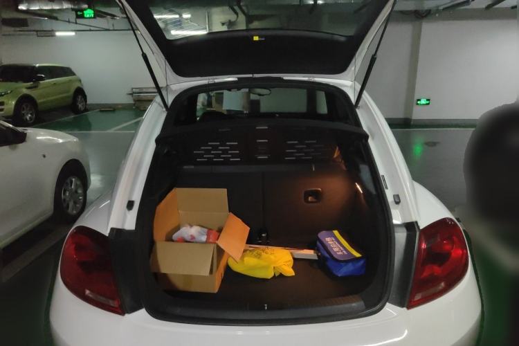 Used Volkswagen Beetle 2015 180TSI model Trunk
