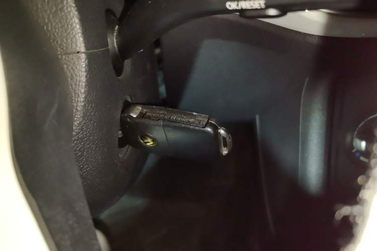 Used Volkswagen Beetle 2015 180TSI model Vehicle Key