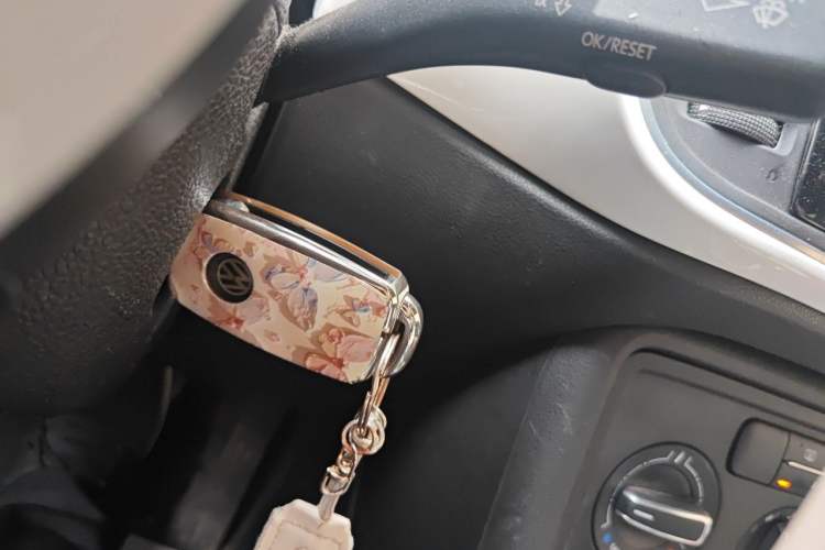 Used Volkswagen Beetle 2015 180TSI model Vehicle Key