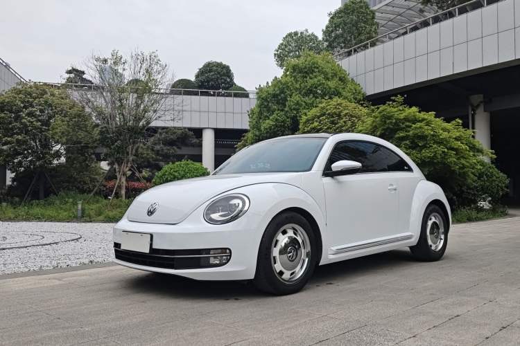Used Volkswagen Beetle 2015 180TSI model Guazi used car, China used car export, Used car for sale, Used cars, Cheapest cars for sale
