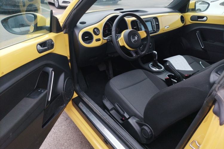 Used Volkswagen Beetle 2015 180TSI model Driver Seat