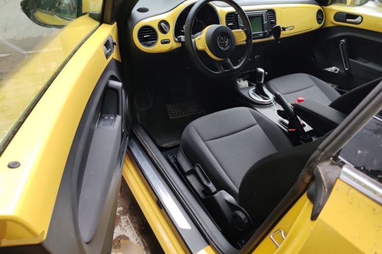 Used Volkswagen Beetle 2015 180TSI model Driver Seat