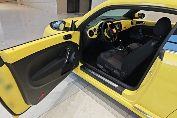 Used Volkswagen Beetle 2015 180TSI model Driver Seat