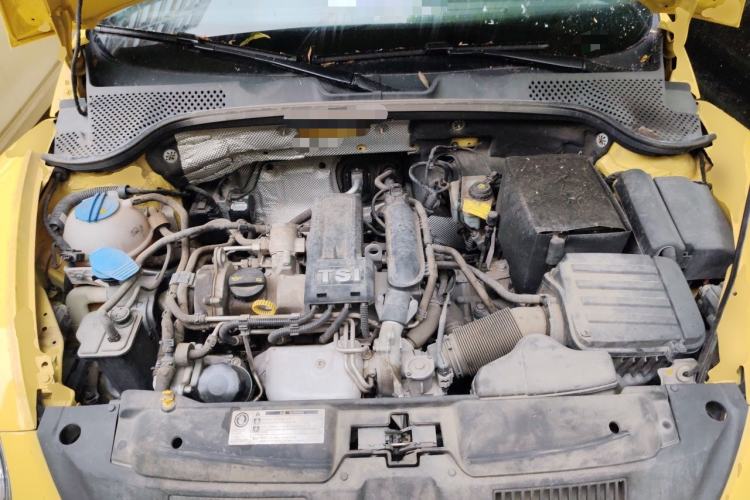 Used Volkswagen Beetle 2015 180TSI model Engine Bay